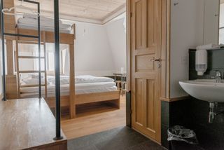 20170207-23-349-red-AA.jpg