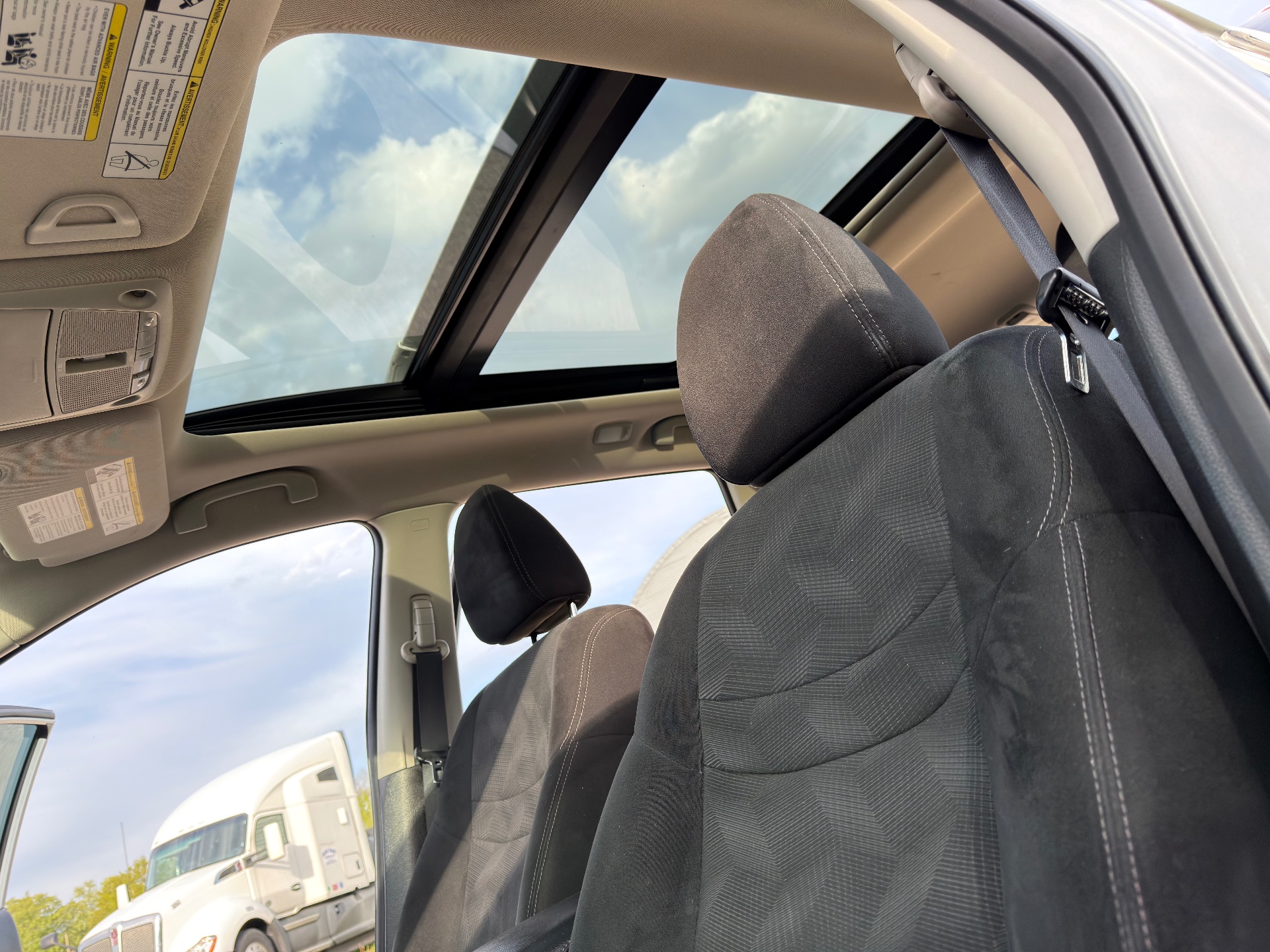 2016 Nissan Rogue SV - Photo 15