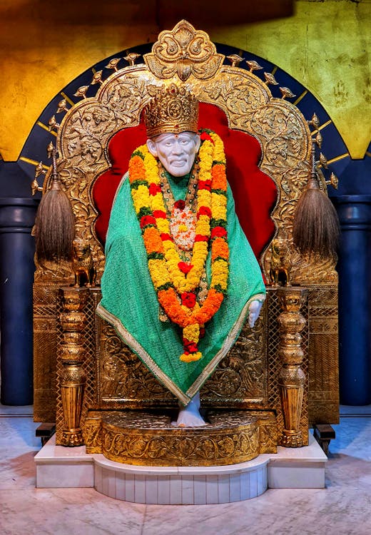 साईं बाबा — आरती, चालीसा व मंत्र