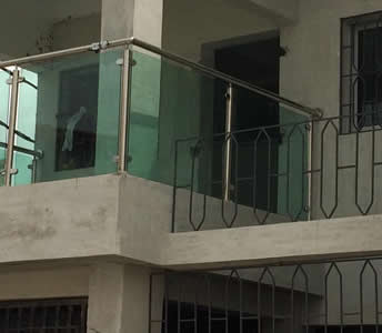 abidjansolution_balcon_aluminium_ordinaire_francais_344x300.jpg