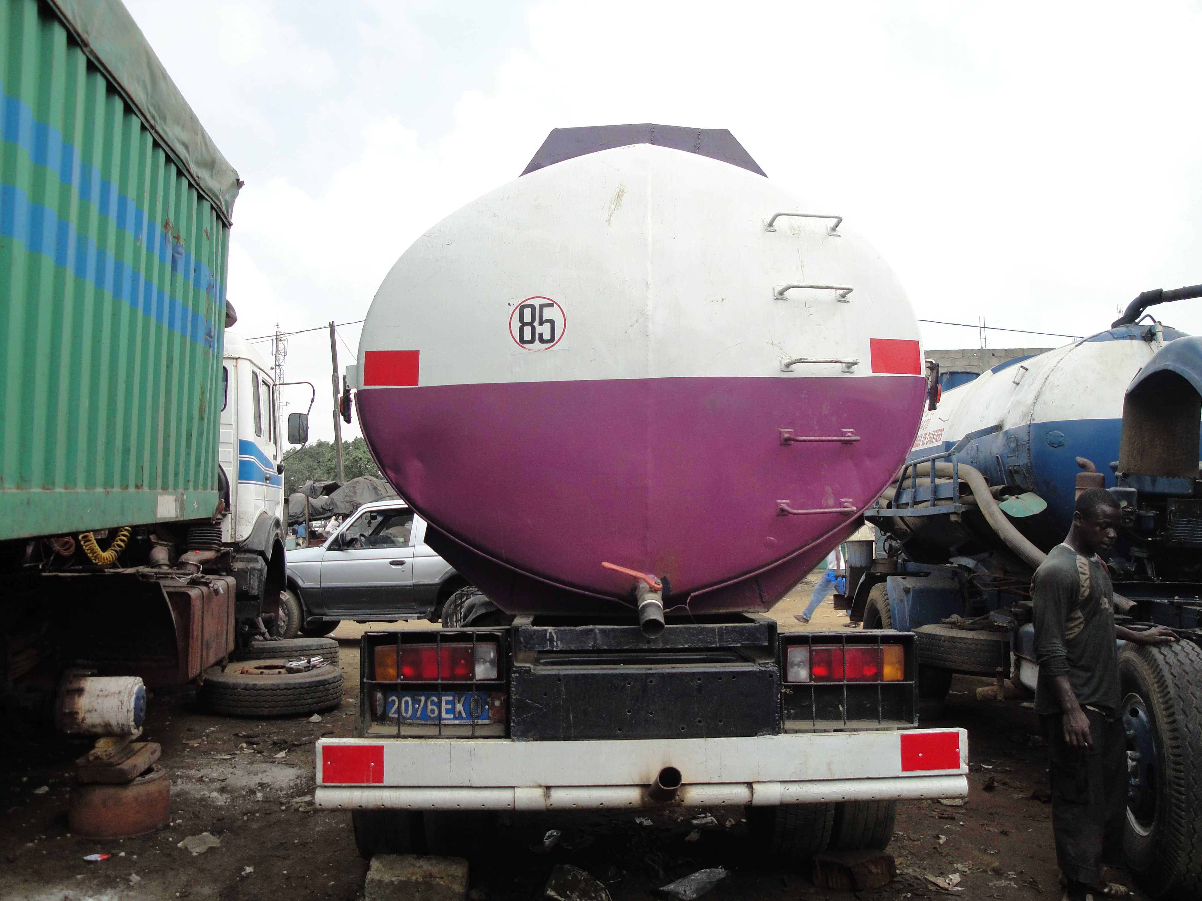 abidjansolution_citerne_eau_des_chantiers_abidjan.JPG
