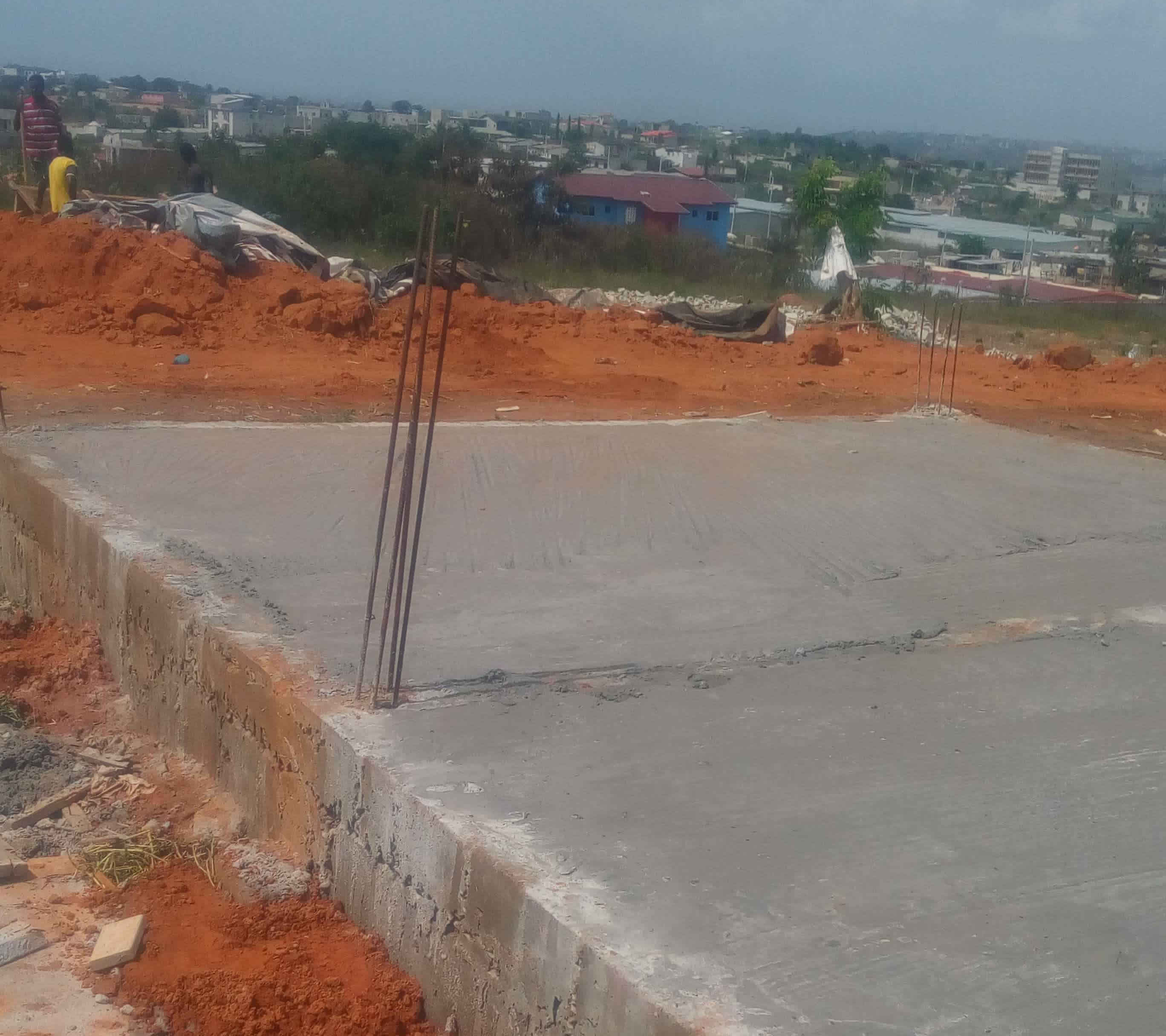 abidjansolution_mise_en_place1_de_la_plateforme1_maison_btc_geobeton1.jpg