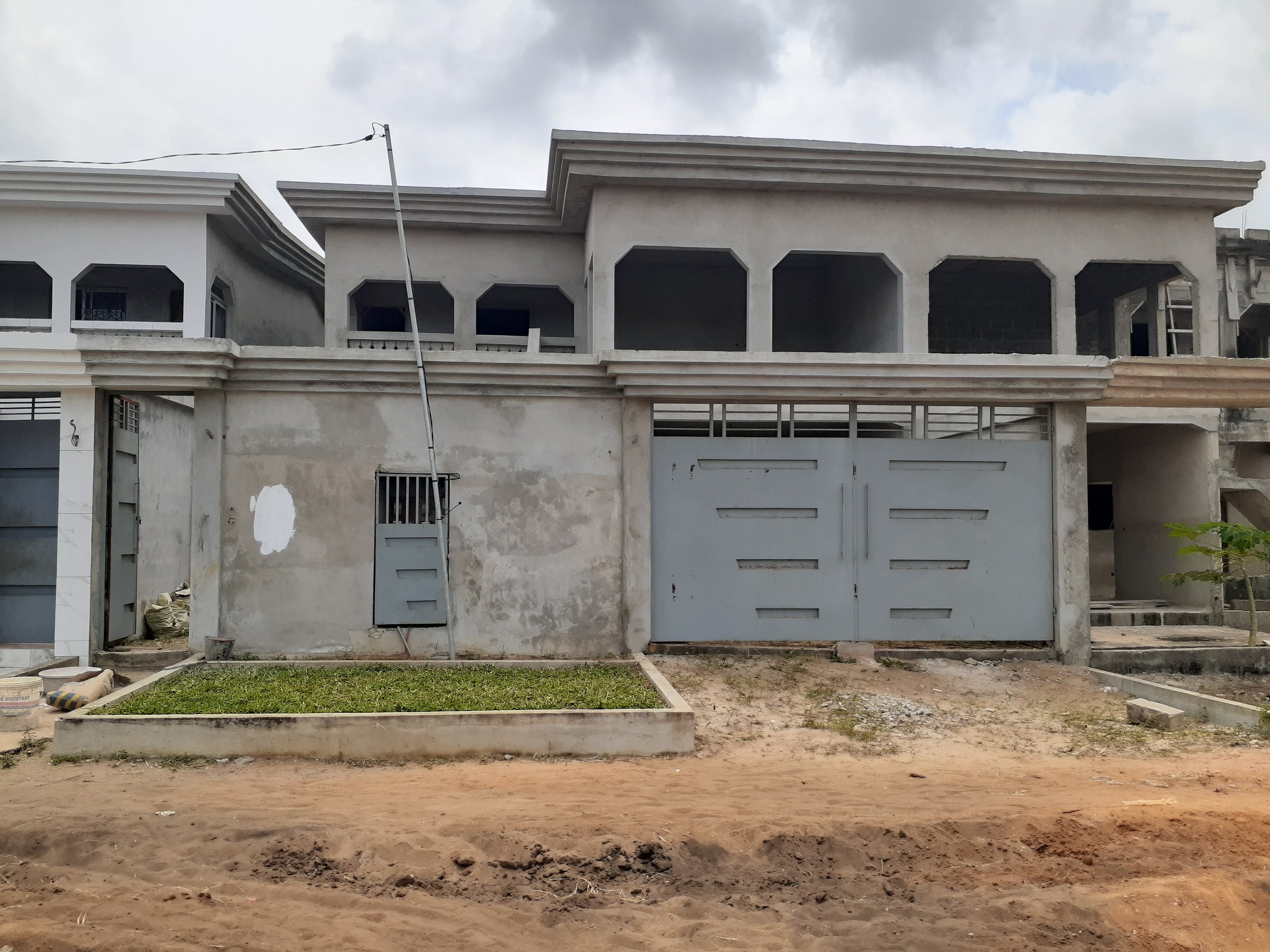 abidjansolution_vente1_maison_bonoua_yaou_50_millions.jpg