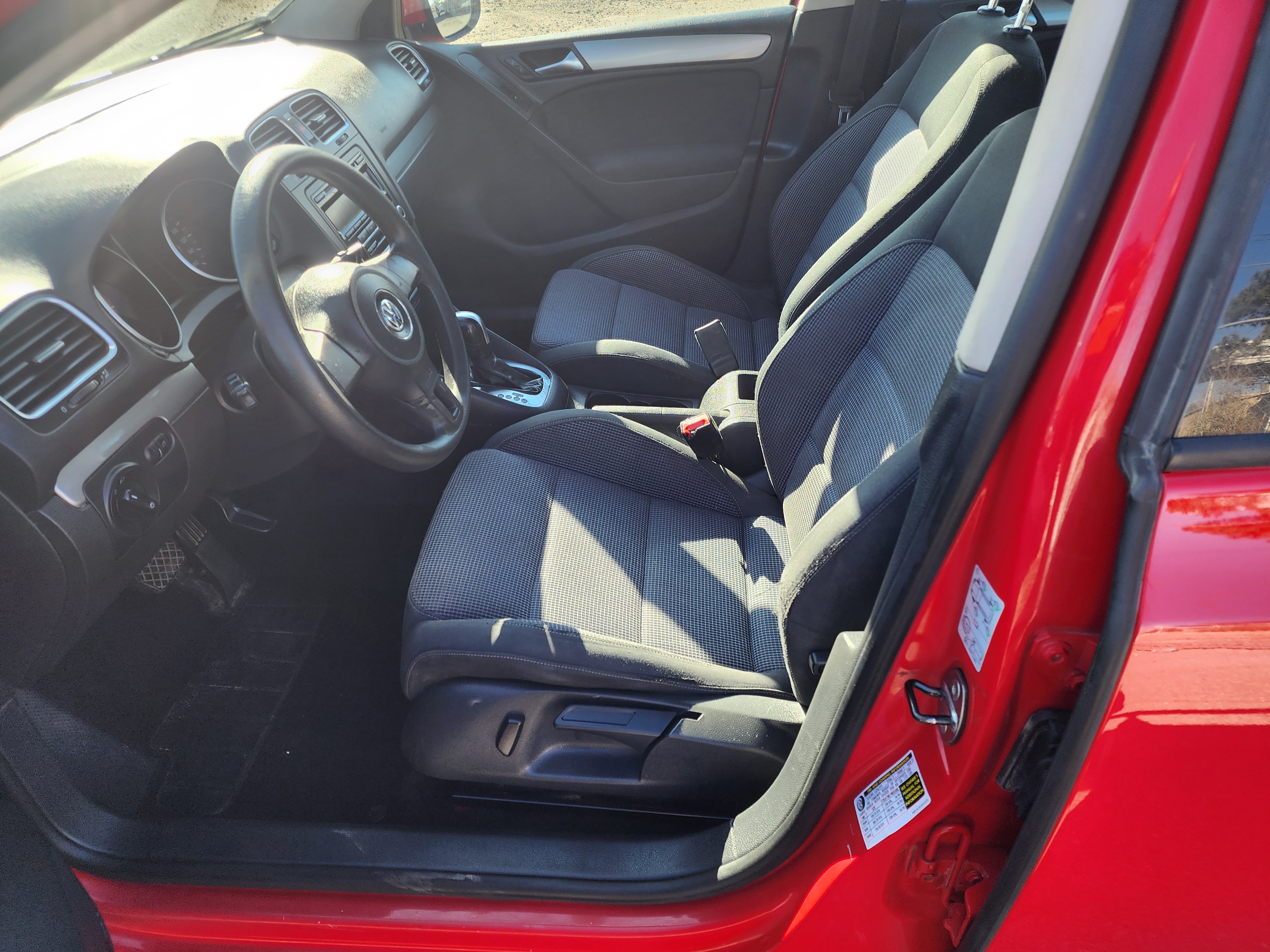 Volkswagen Golf image 7
