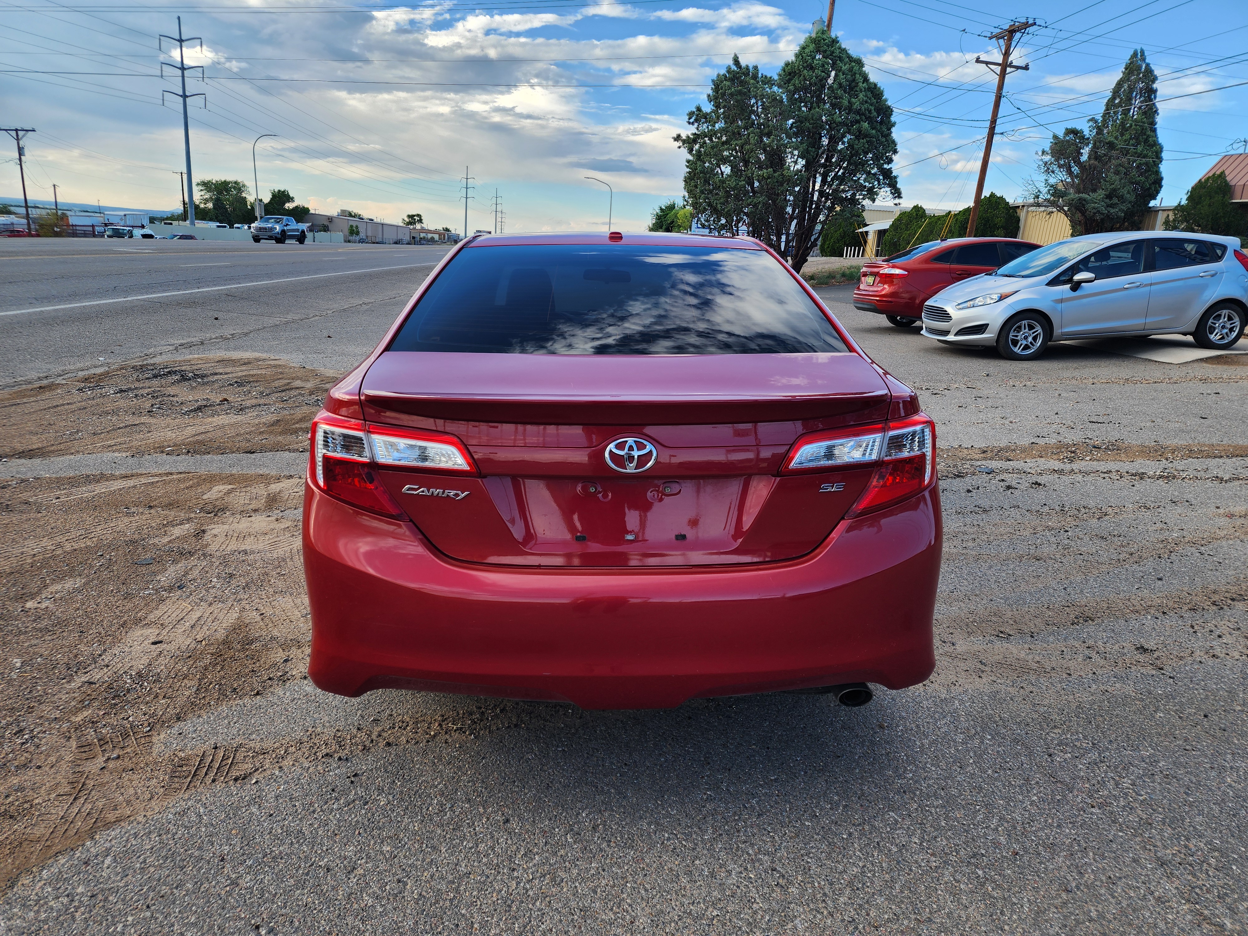 Toyota Camry image 6