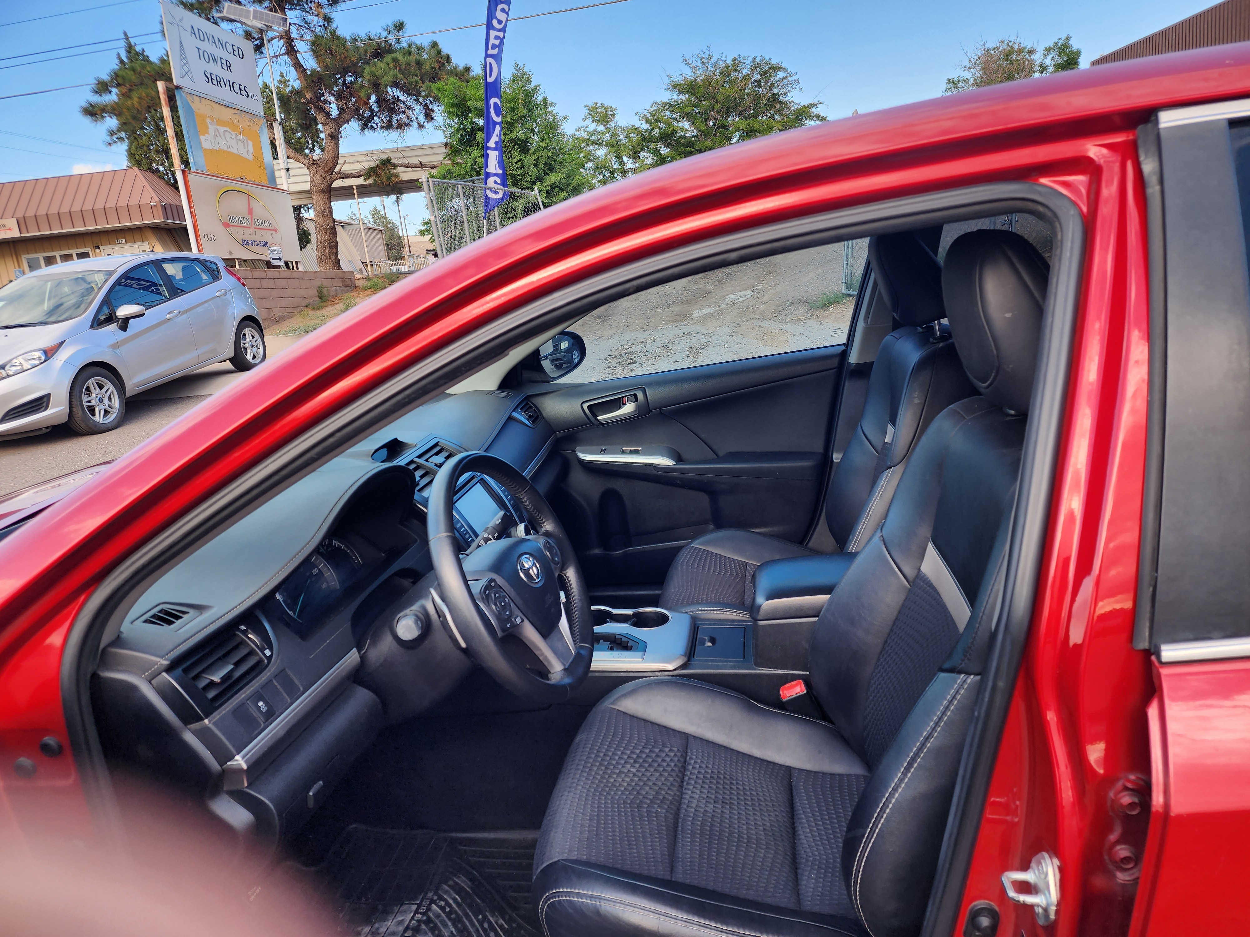 Toyota Camry image 7