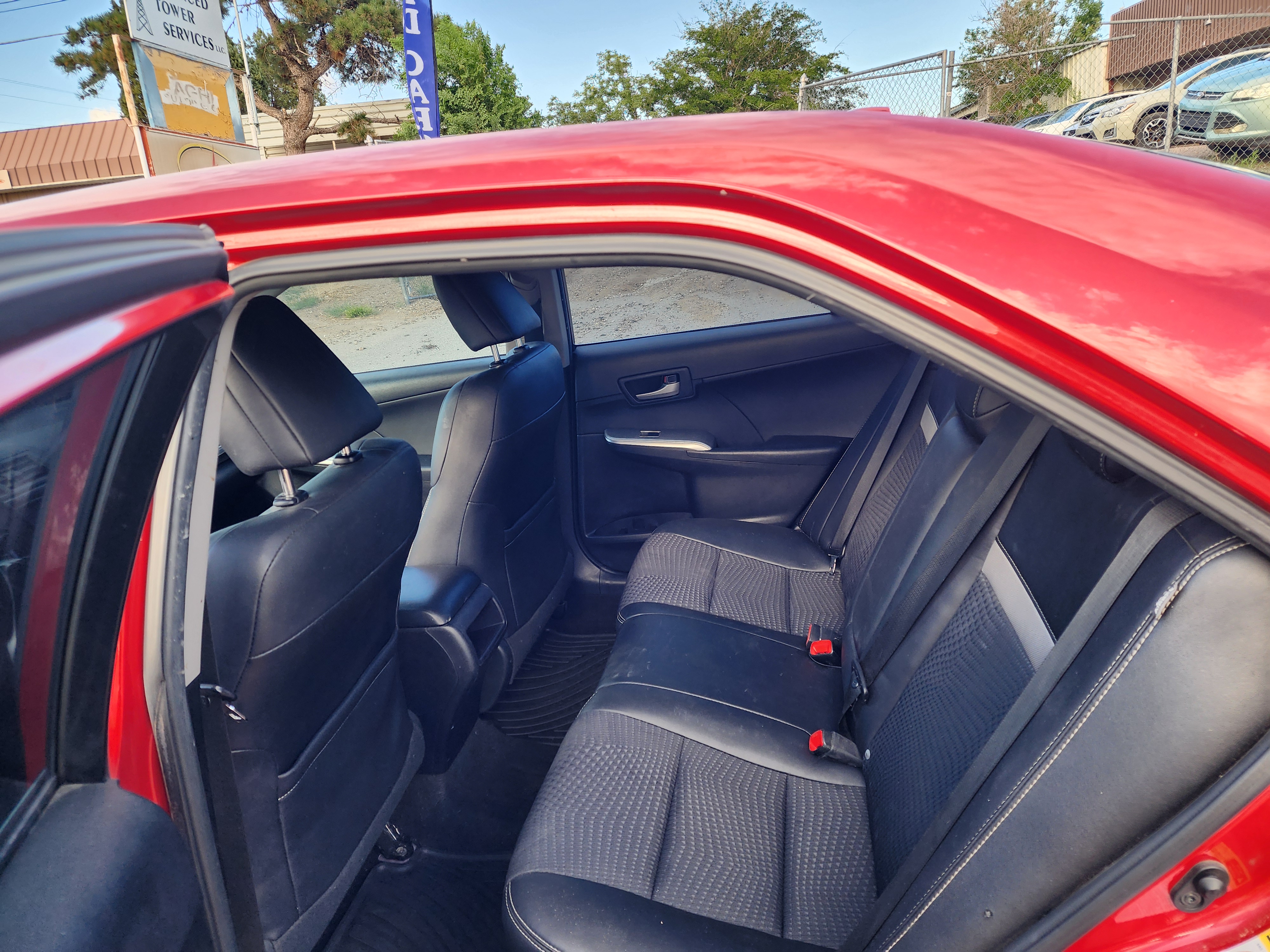 Toyota Camry image 8