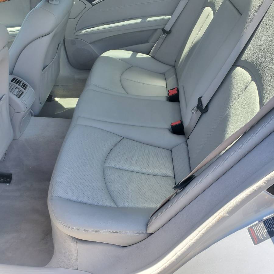 Mercedes Benz E350 image 8