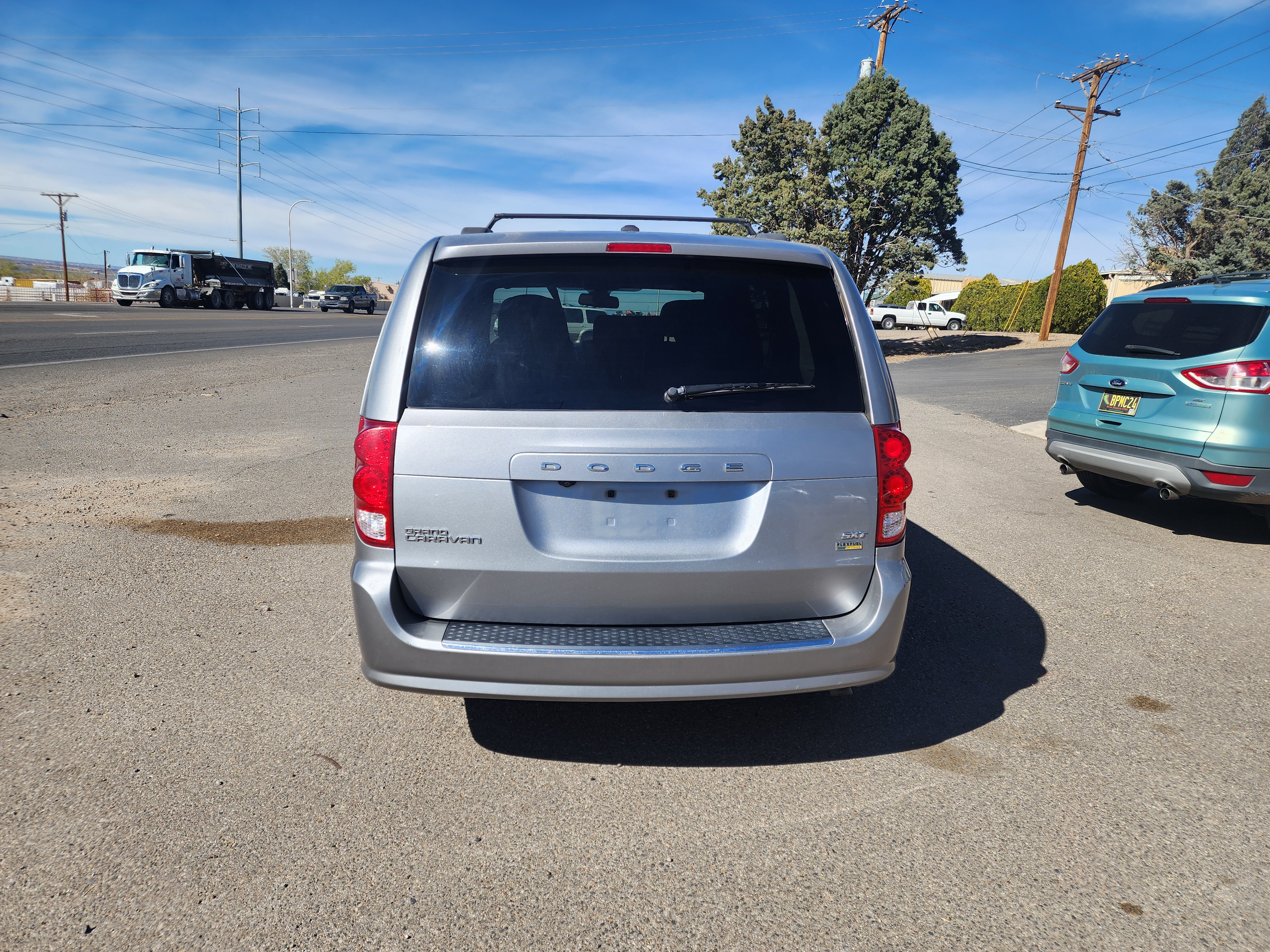 Dodge Grand Caravan image 6