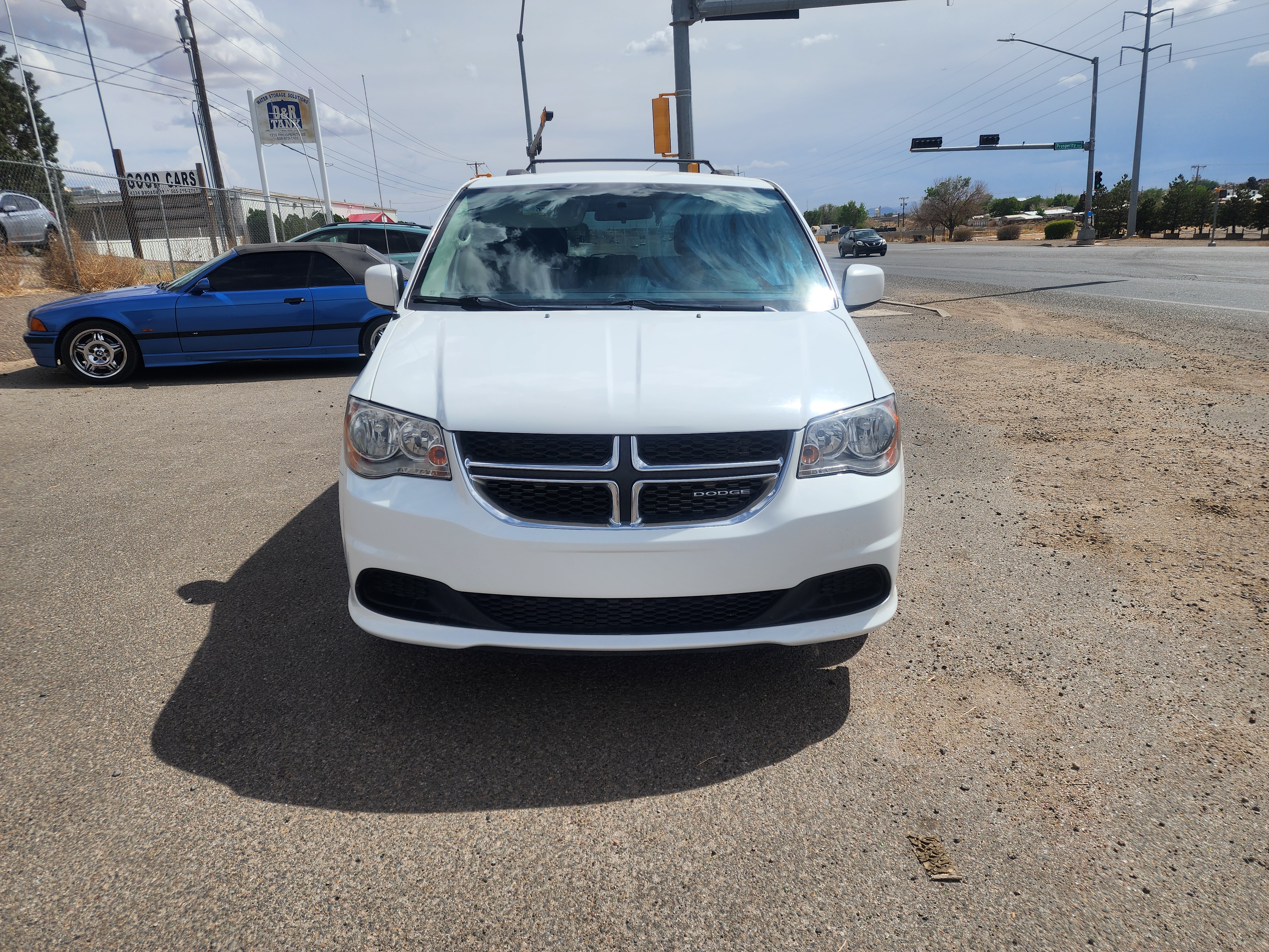Dodge Grand Caravan image 5