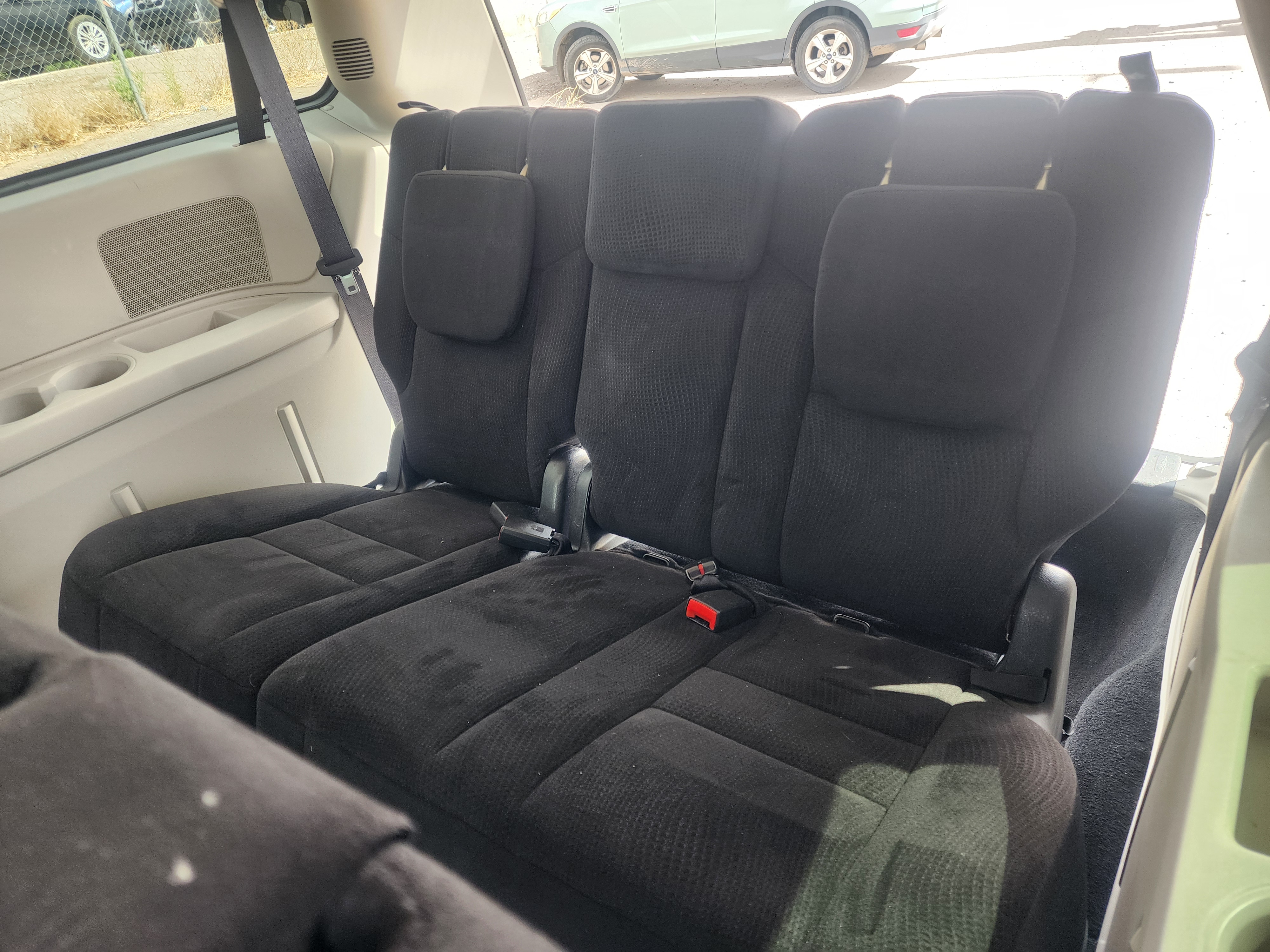 Dodge Grand Caravan image 10