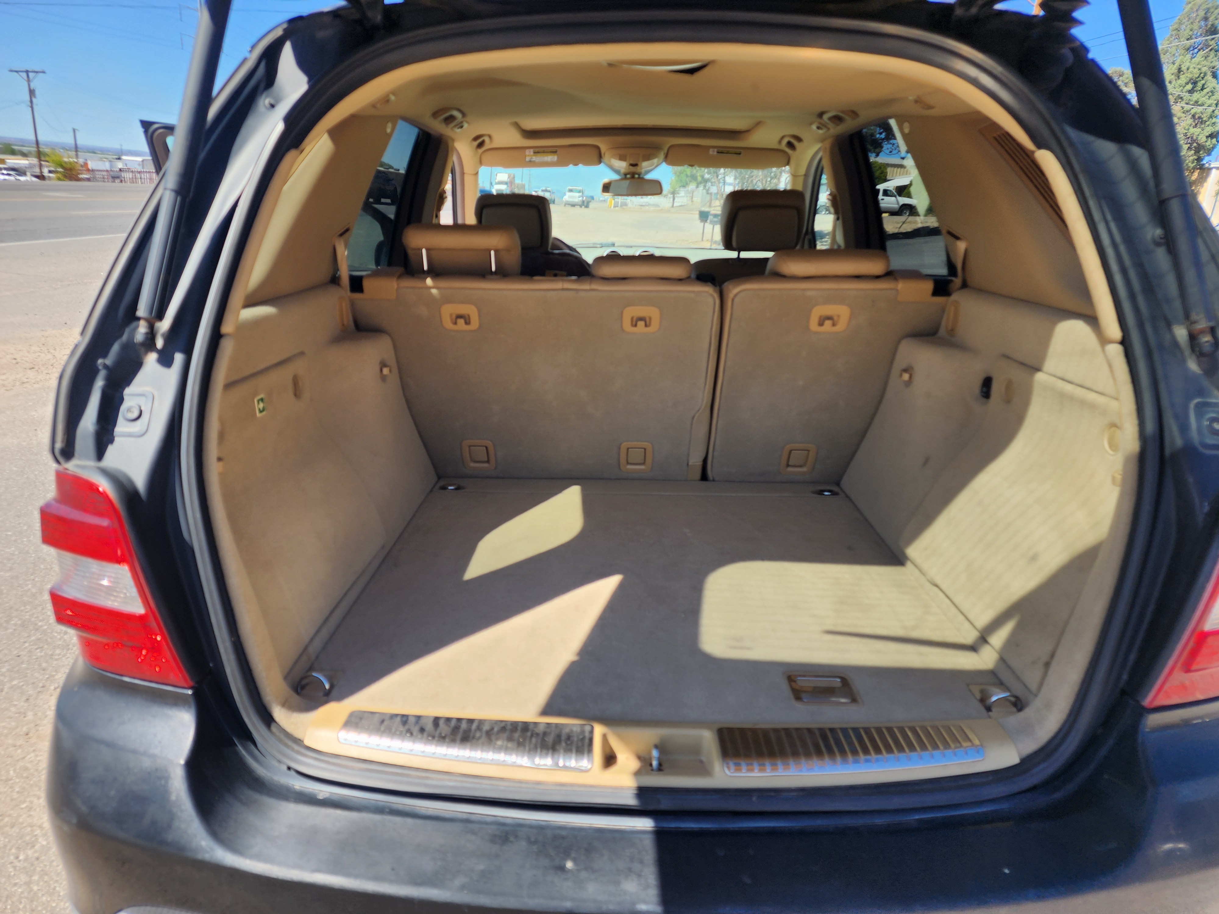 Mercedes Benz ML350 image 7