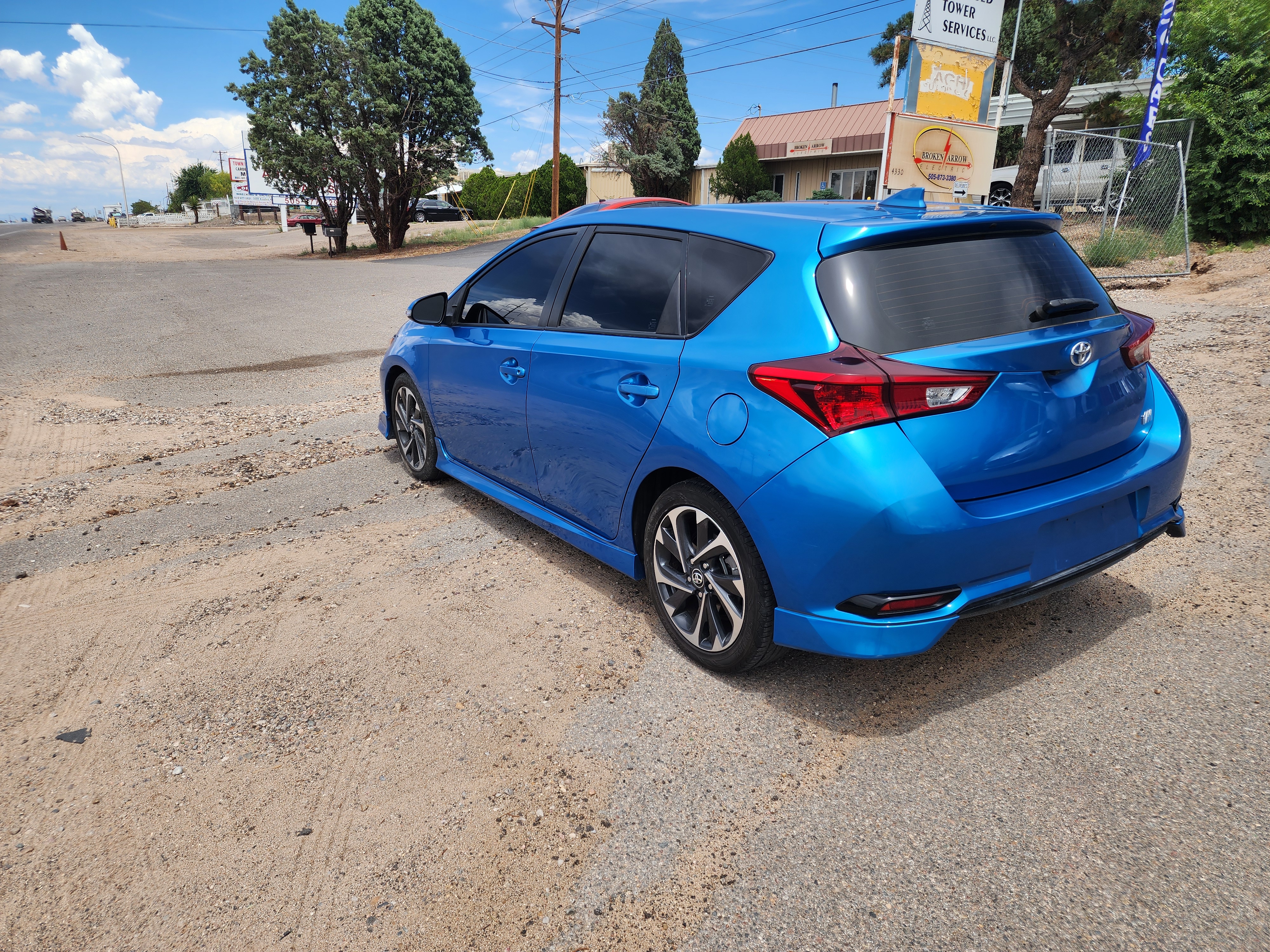 Toyota Corolla IM image 4