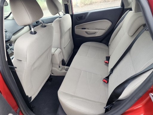 Ford Fiesta image 8