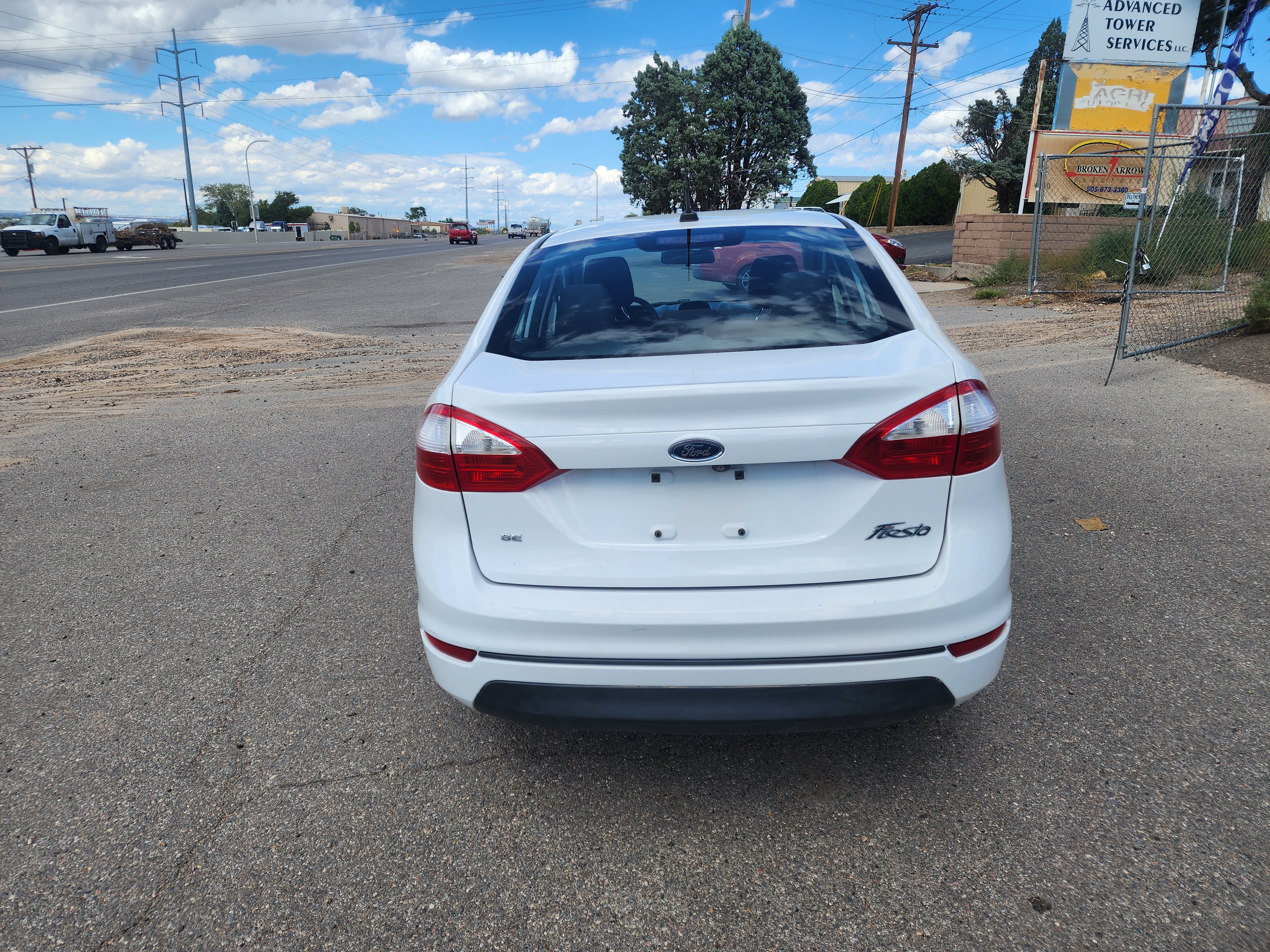 Ford Fiesta image 6