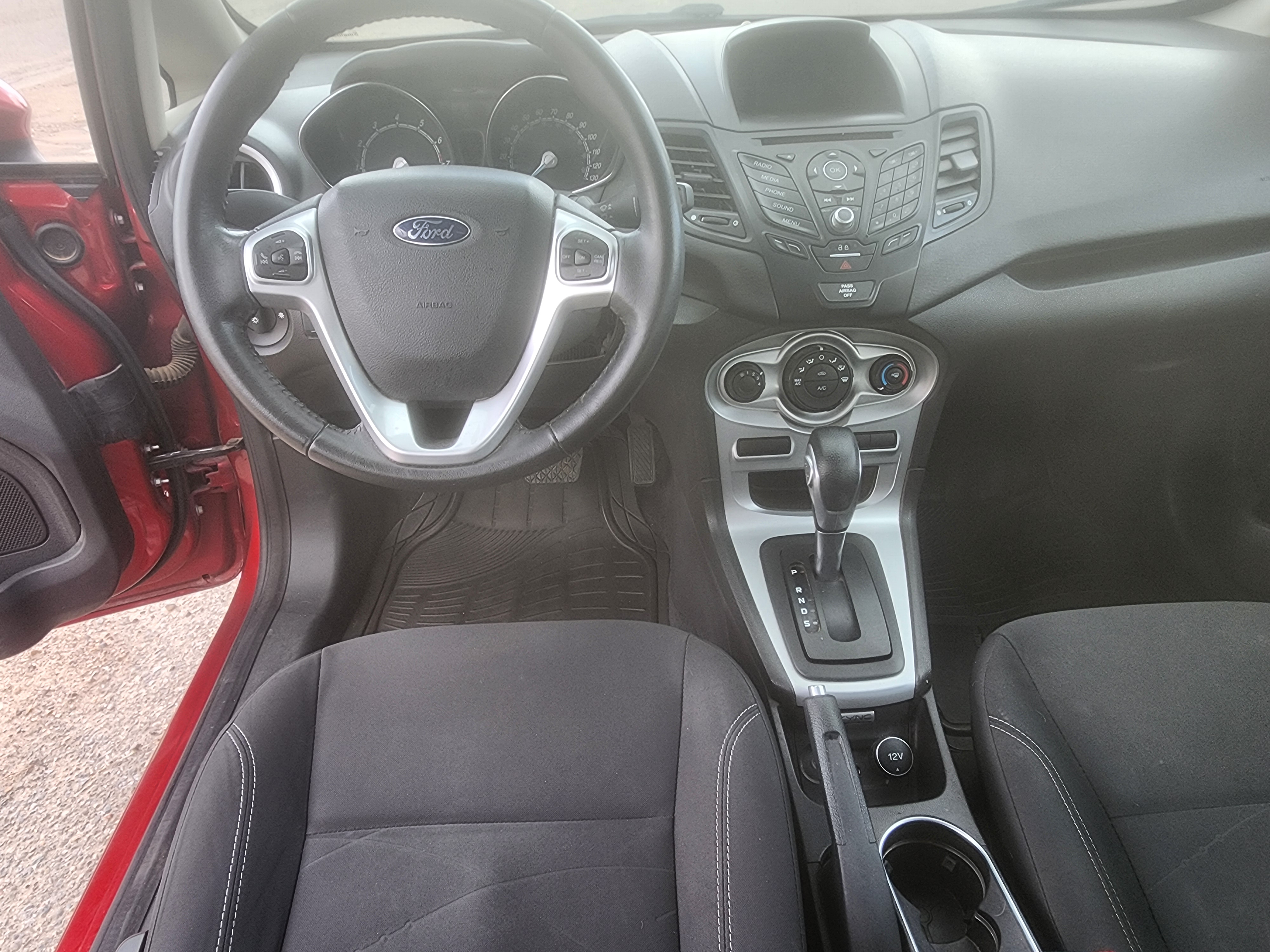 Ford Fiesta image 10