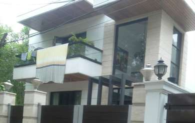 Hibiscus Lane
