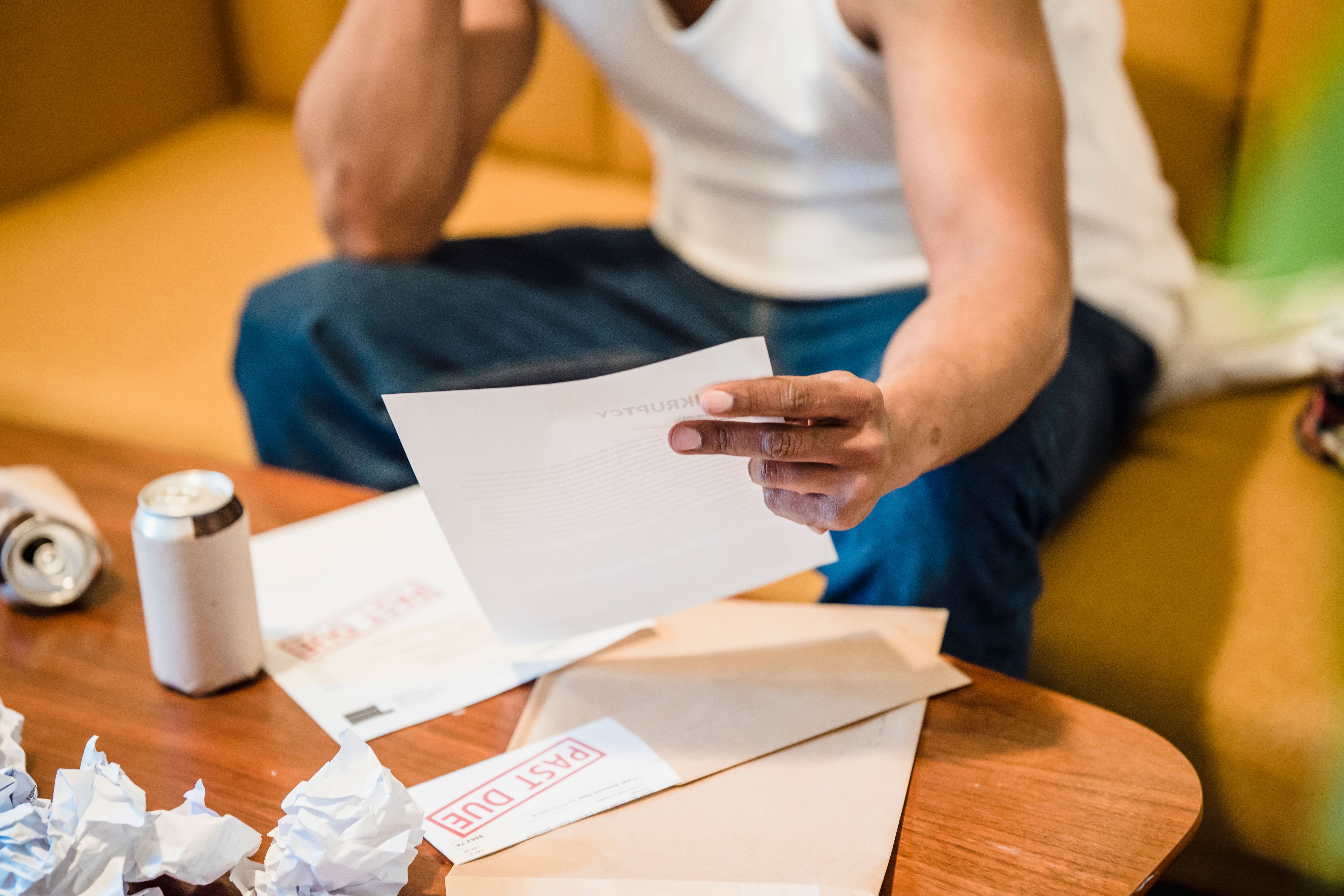 cover image for The Psychology Behind Late Payments and Credit Risk