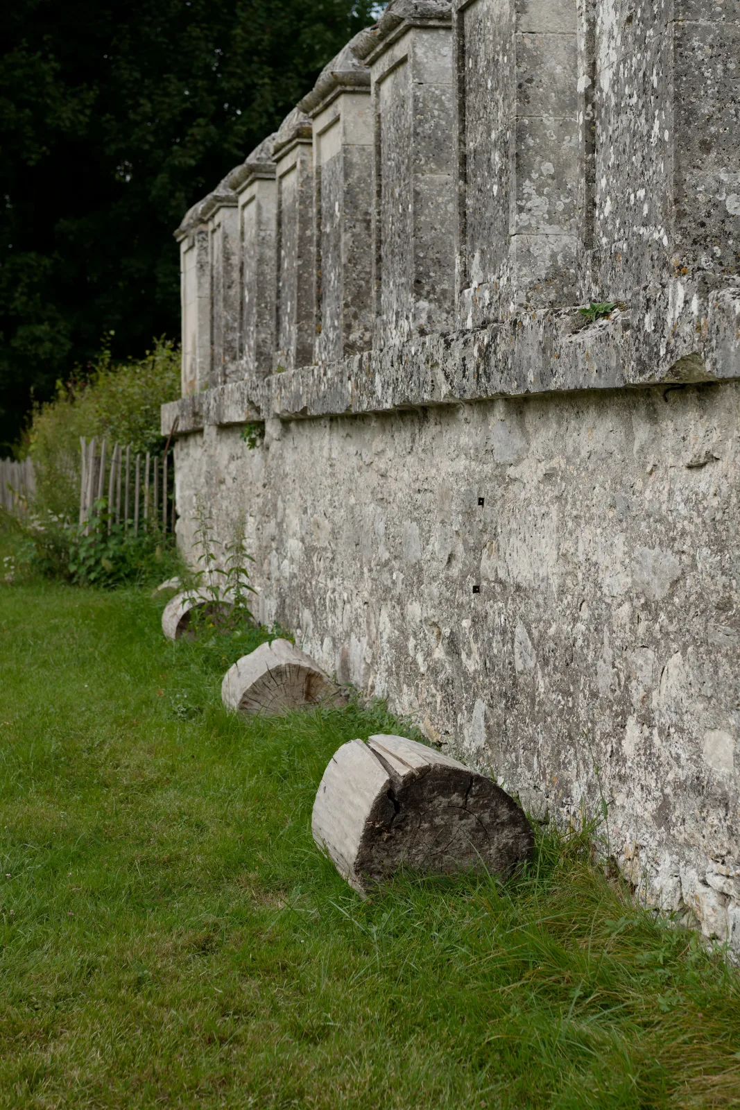 Entrée du Roseraie dans le Domaine de Chaalis — 02