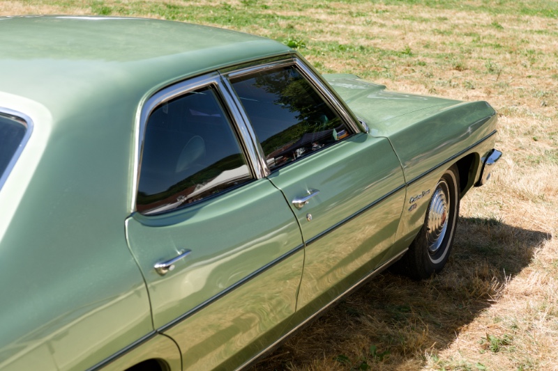 Pontiac Catalina V8 400 — 02