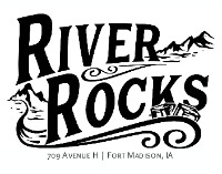 River Rocks Bar & Grill