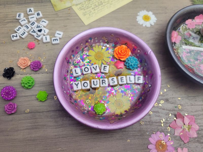 Resin Jewelry Dish Class