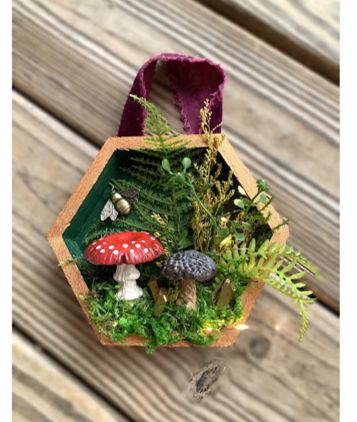 Mushroom Madness!  Make  A Seasonal Woodland Wall Decoration