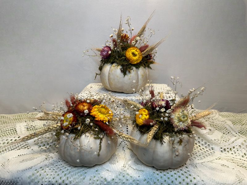 DIY Party: Pumpkin Floral Arrangement