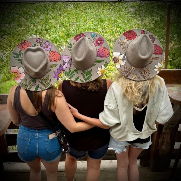 Hat Painting Party @ Dry Comal Creek Vineyards Hat Painting Party @ Dry Comal Creek Vineyards