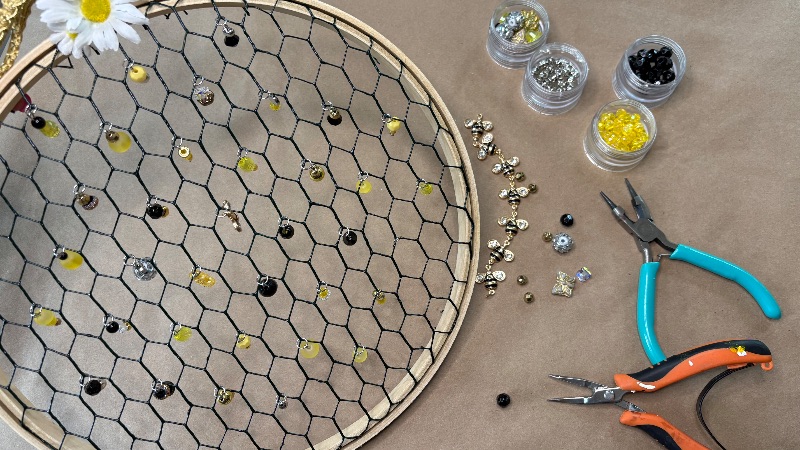 Make and Take Your Own Honey Bee Suncatcher at Mazatlan! Make and Take Your Own Honey Bee Suncatcher at Mazatlan!