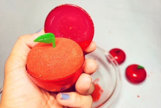 Make Your Own Bath Bombs at Coffeyeh Make Your Own Bath Bombs at Coffeyeh