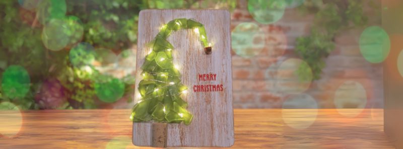 Grinch-inspired X-mas Tree on Wood