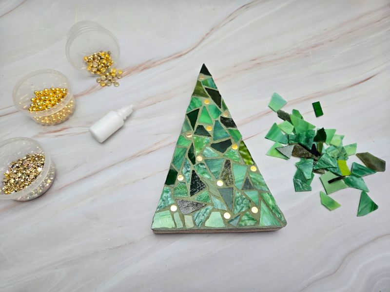 Make your own Mosaic Tree - Engine 8 Winery - Sparks