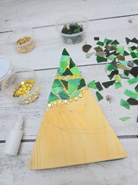 Make your own Mosaic Christmas Tree