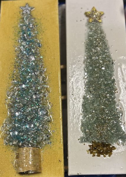 ✨ Resin & Shattered Glass Christmas Tree Class ✨