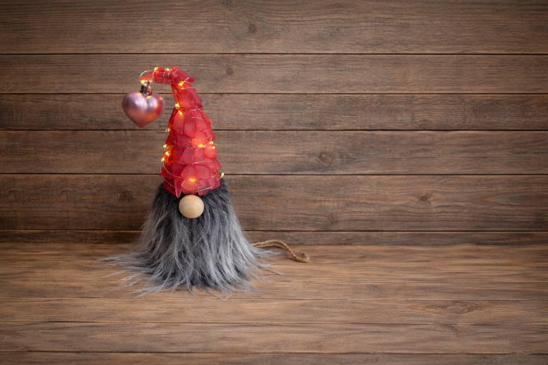 Lighted Sea Glass Valentine Gnome @ Dirty Blonde Bar & Grill