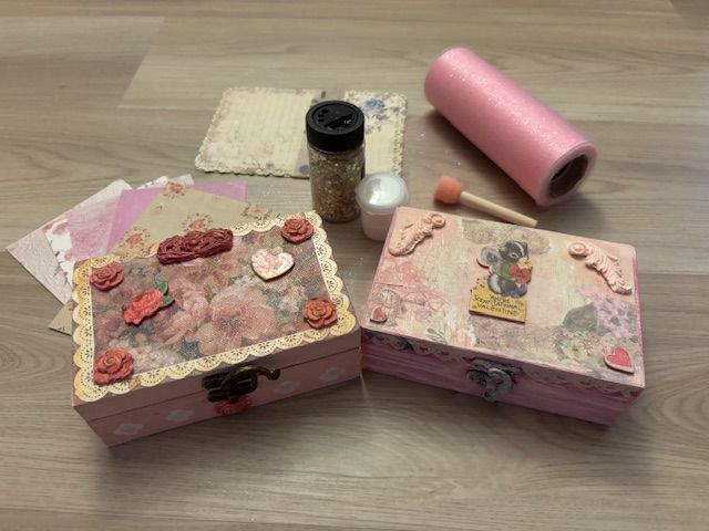 Make your Own Vintage Treasure Box