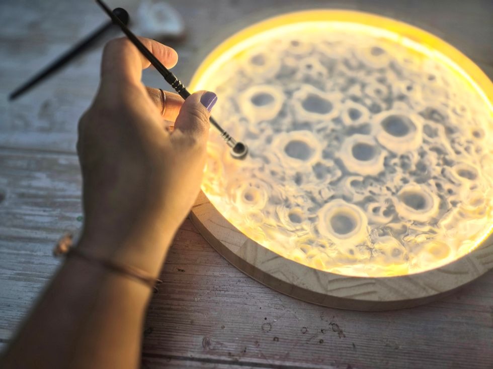 Light-Up Moon Lamp Workshop at Old House Vineyards