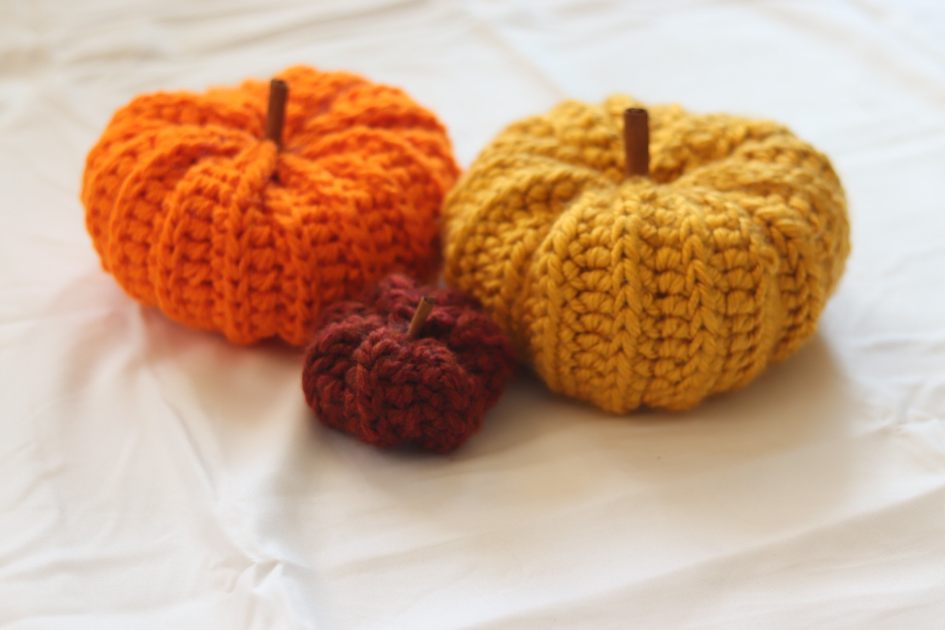 Cozy Fall Loom-Knit Pumpkin Workshop