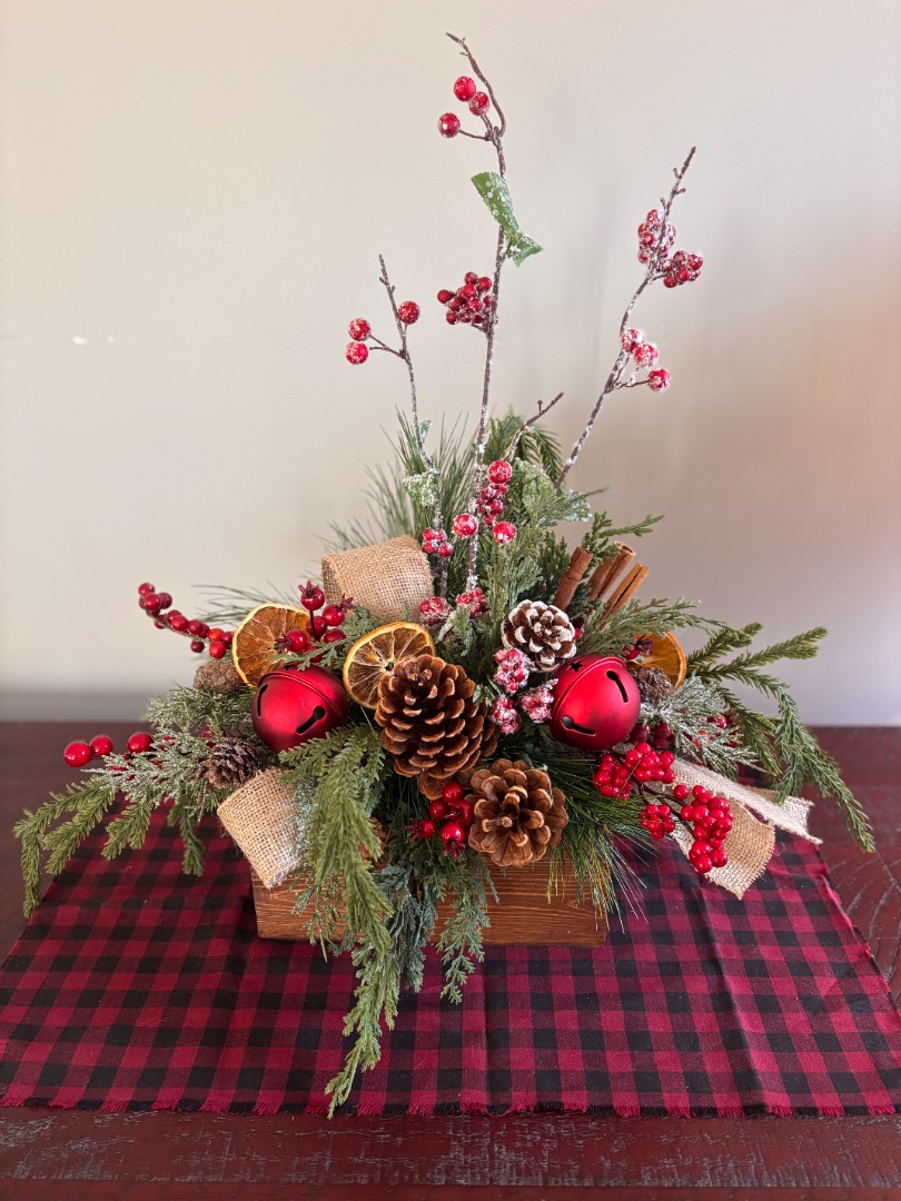 Winter Centerpiece-Goold Hill Vineyard and Cidery Winter Centerpiece-Goold Hill Vineyard and Cidery