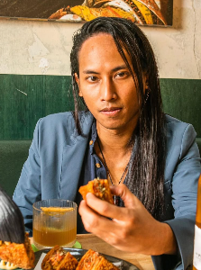 Dee Atan