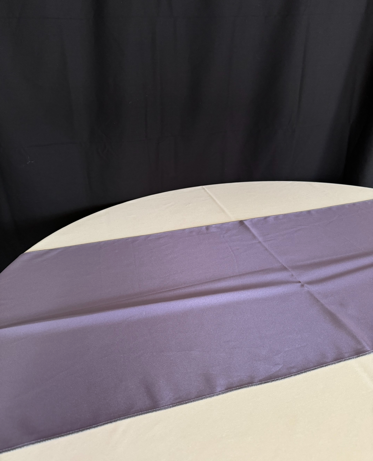 Runner 24"X108" MATTE SATIN GRAPE (Paula Ann's Wedding)