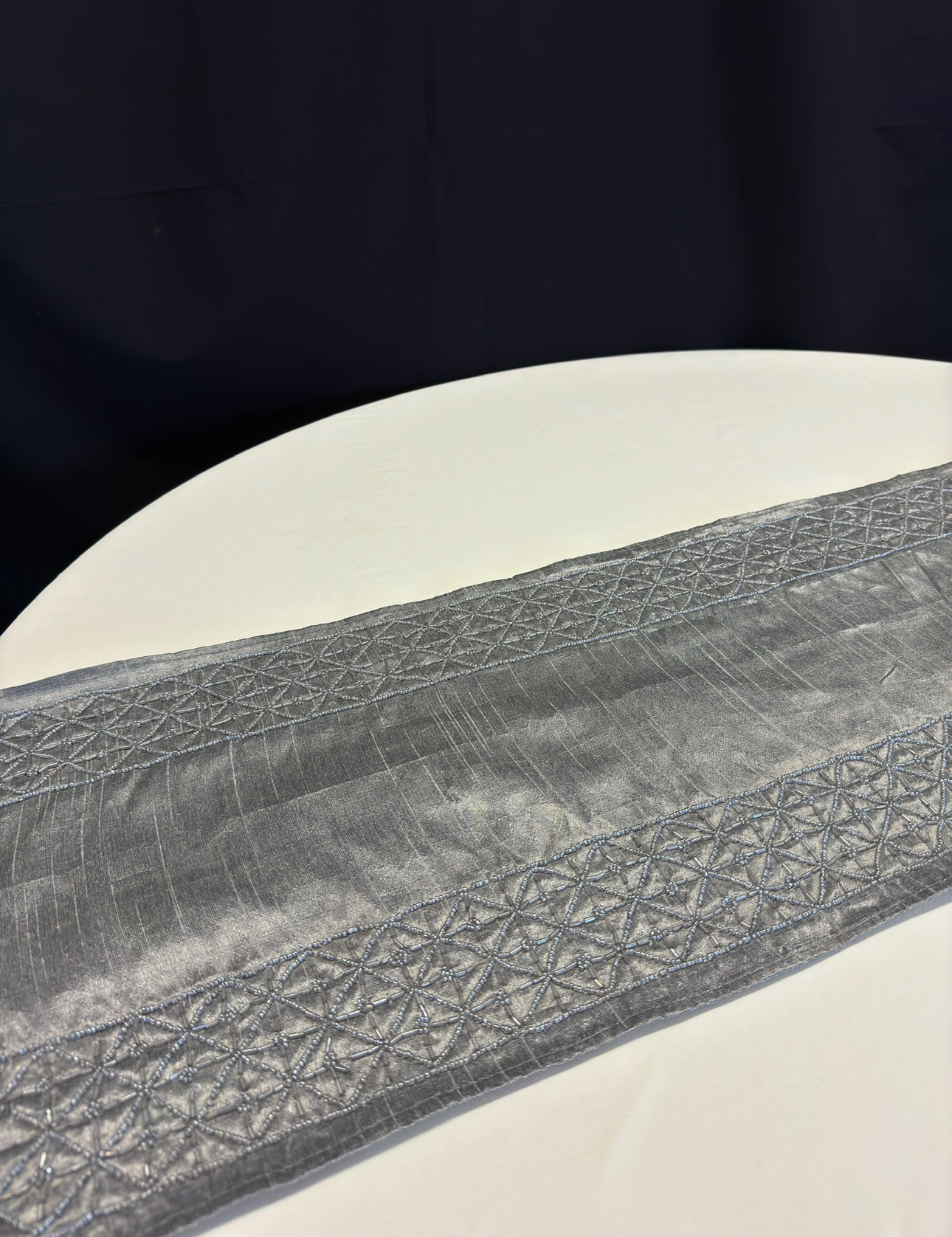 Runner 13"X102" POLY STEEL GRAY WITH HEAVY BEADING