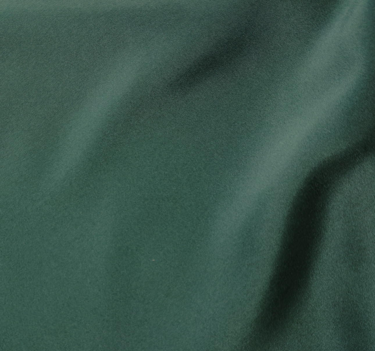 108" POLY HUNTER GREEN L