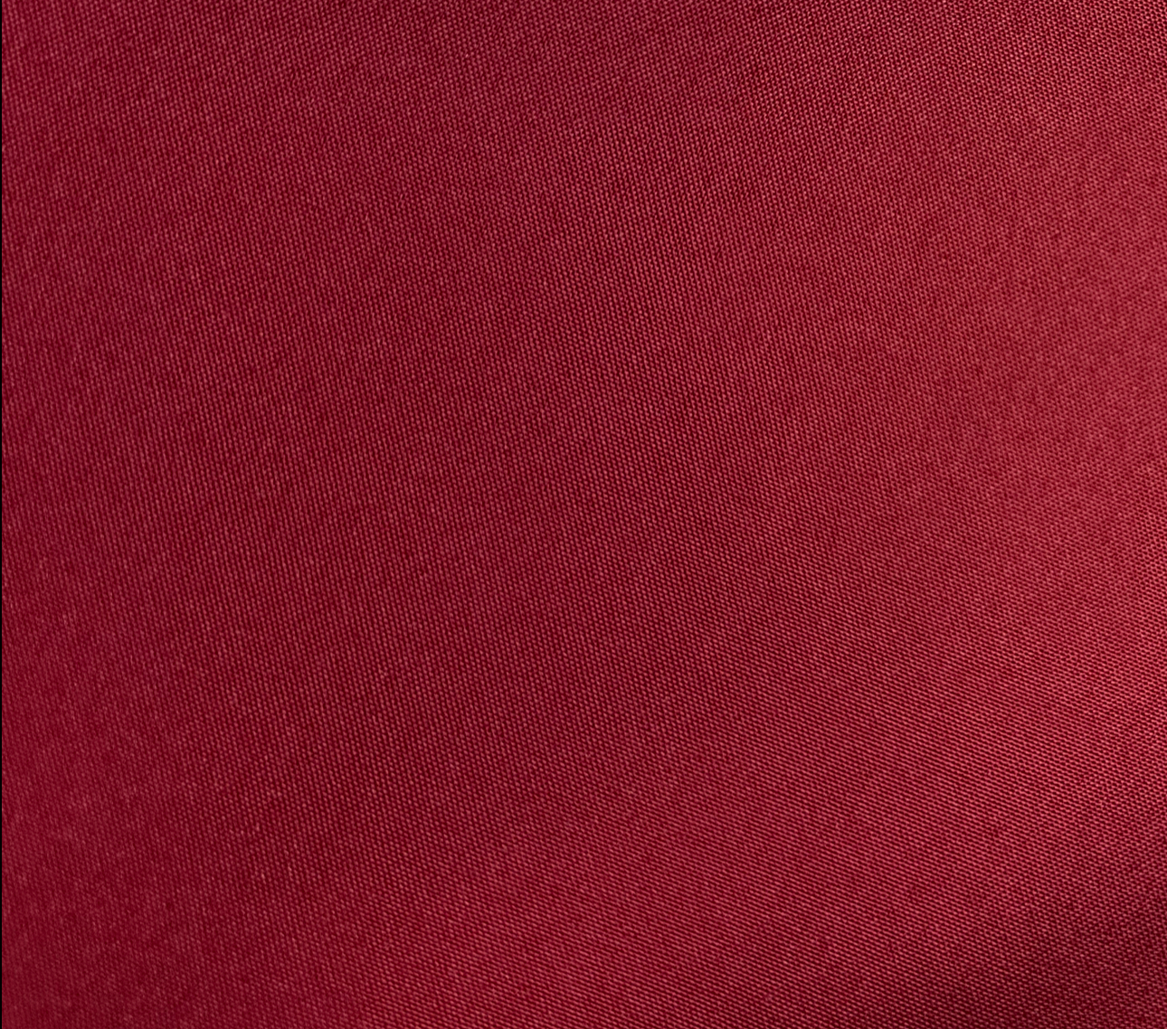 90"x156" POLY BURGUNDY L