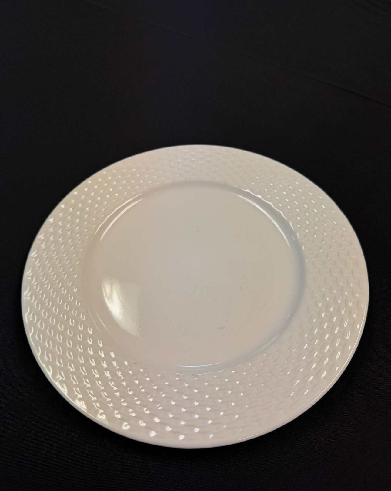 Basket Weave Dinner Plat