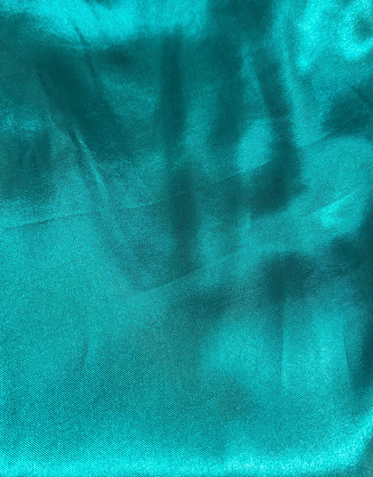 120" SATIN EMERALD A