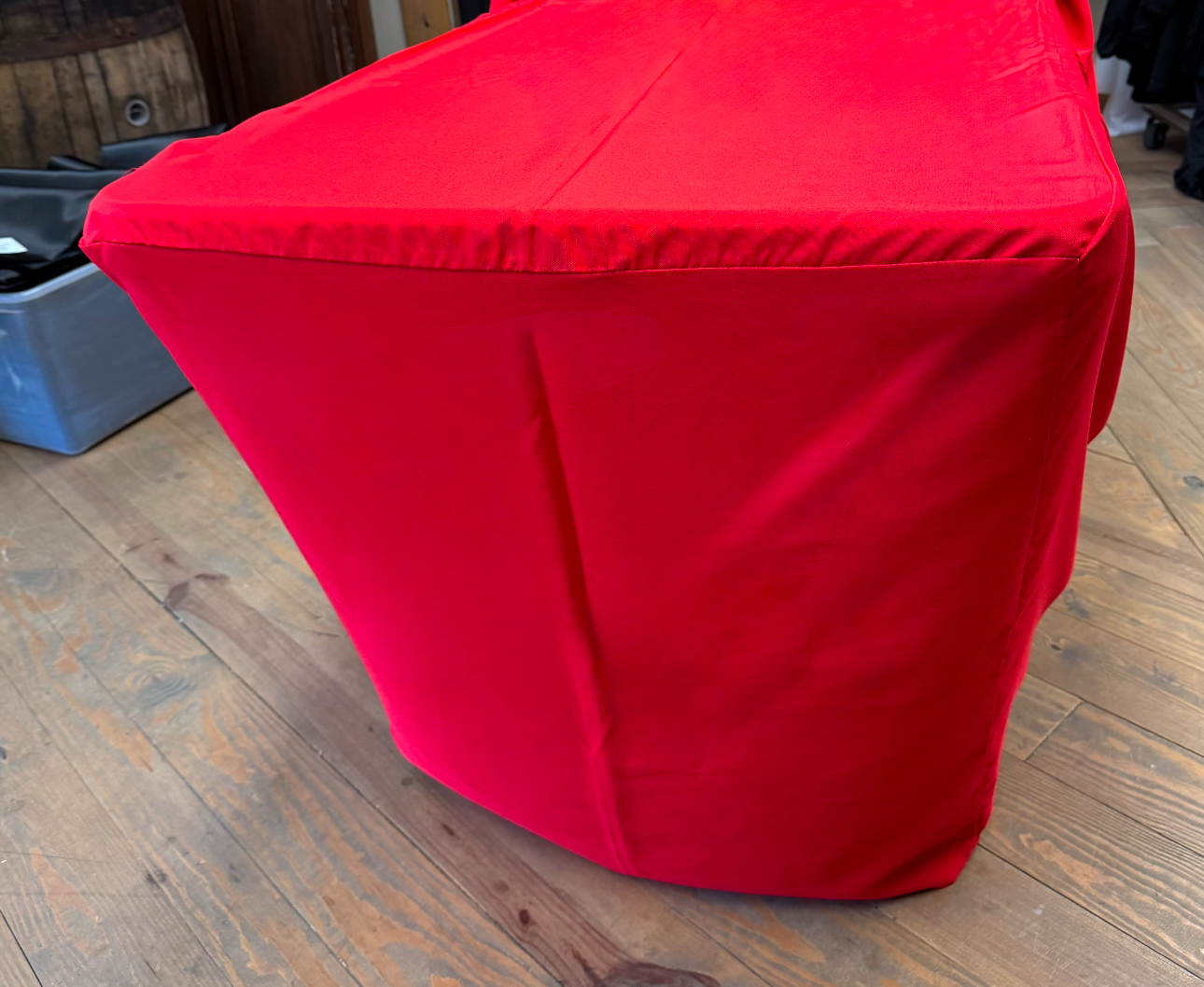 Fitted 8' RED