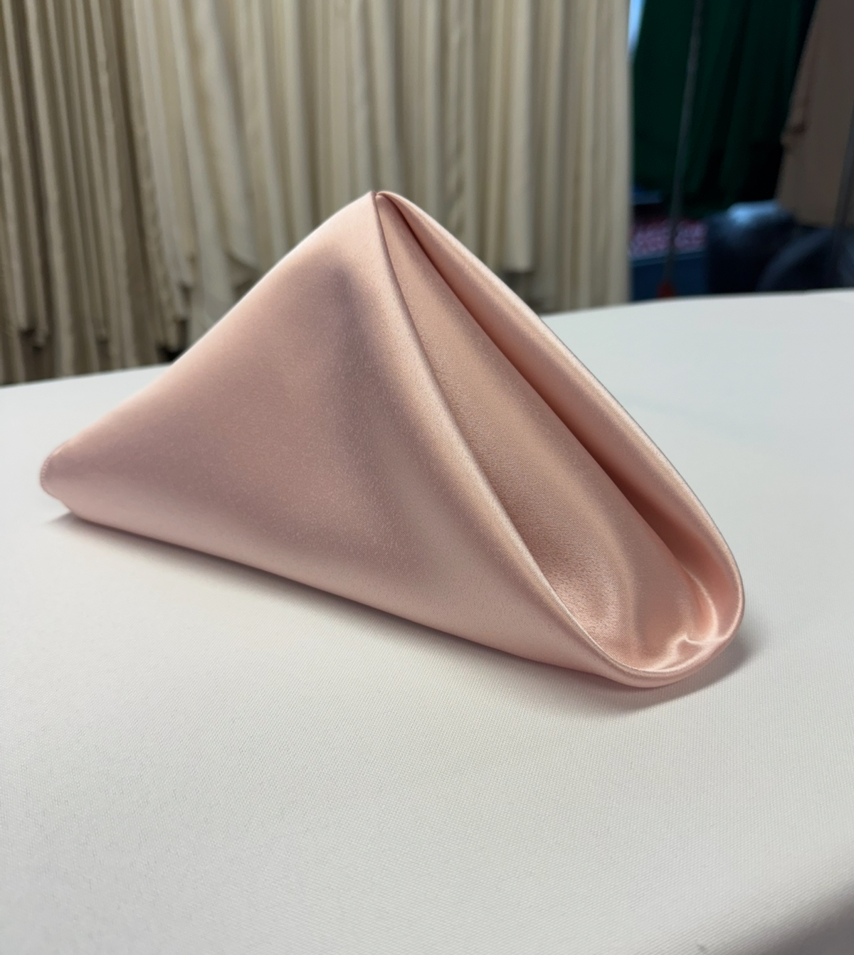 Napkin BLUSH A MATTE SATIN 20"