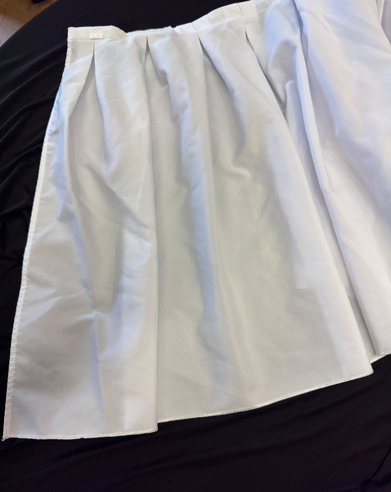 Stage Skirting 27"T X 21'L White